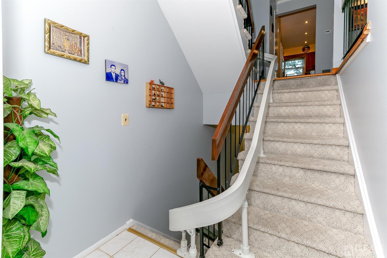 7303 Hana Road Edison, NJ 08817 - Photo 4 of 24 a view of entryway