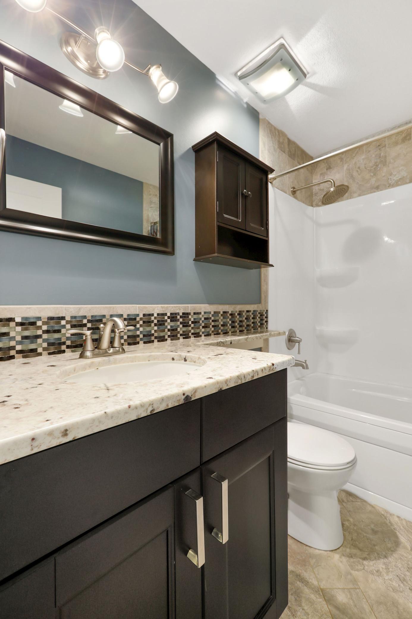 6260 Duck Lake Road Eden Prairie, MN 55346 - Photo 14 of 36 Gallery Image 14