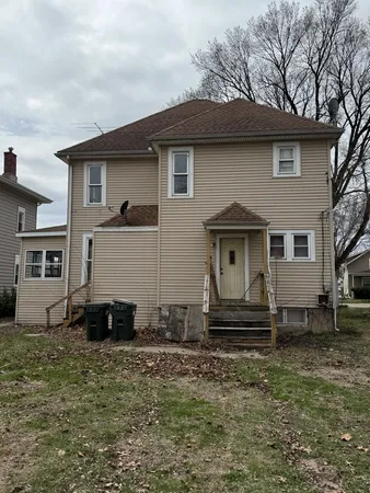 $59,900 | 706 Locust Street, Sterling, IL 61081