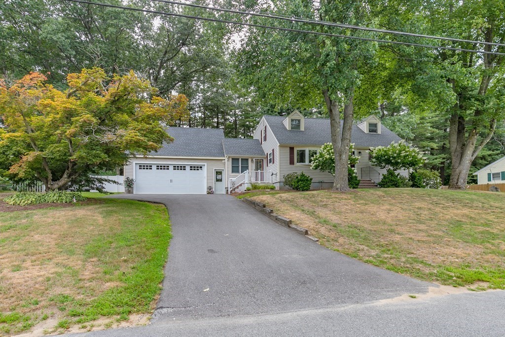 21 Mcfarlin Road Chelmsford, MA 01824 - Photo 2 of 42 Gallery Image 2