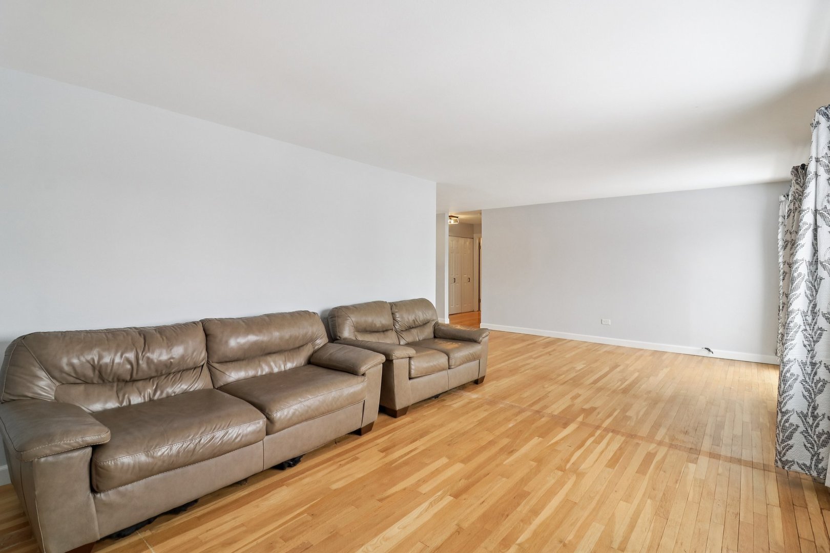 8872 Jody Lane, Unit 2E Des Plaines, IL 60016 - Photo 12 of 23