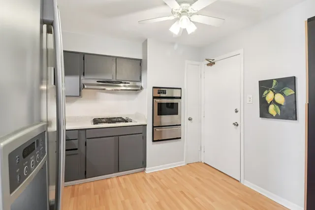 $170,000 | 8872 Jody Lane, Unit 2E, Des Plaines, IL 60016