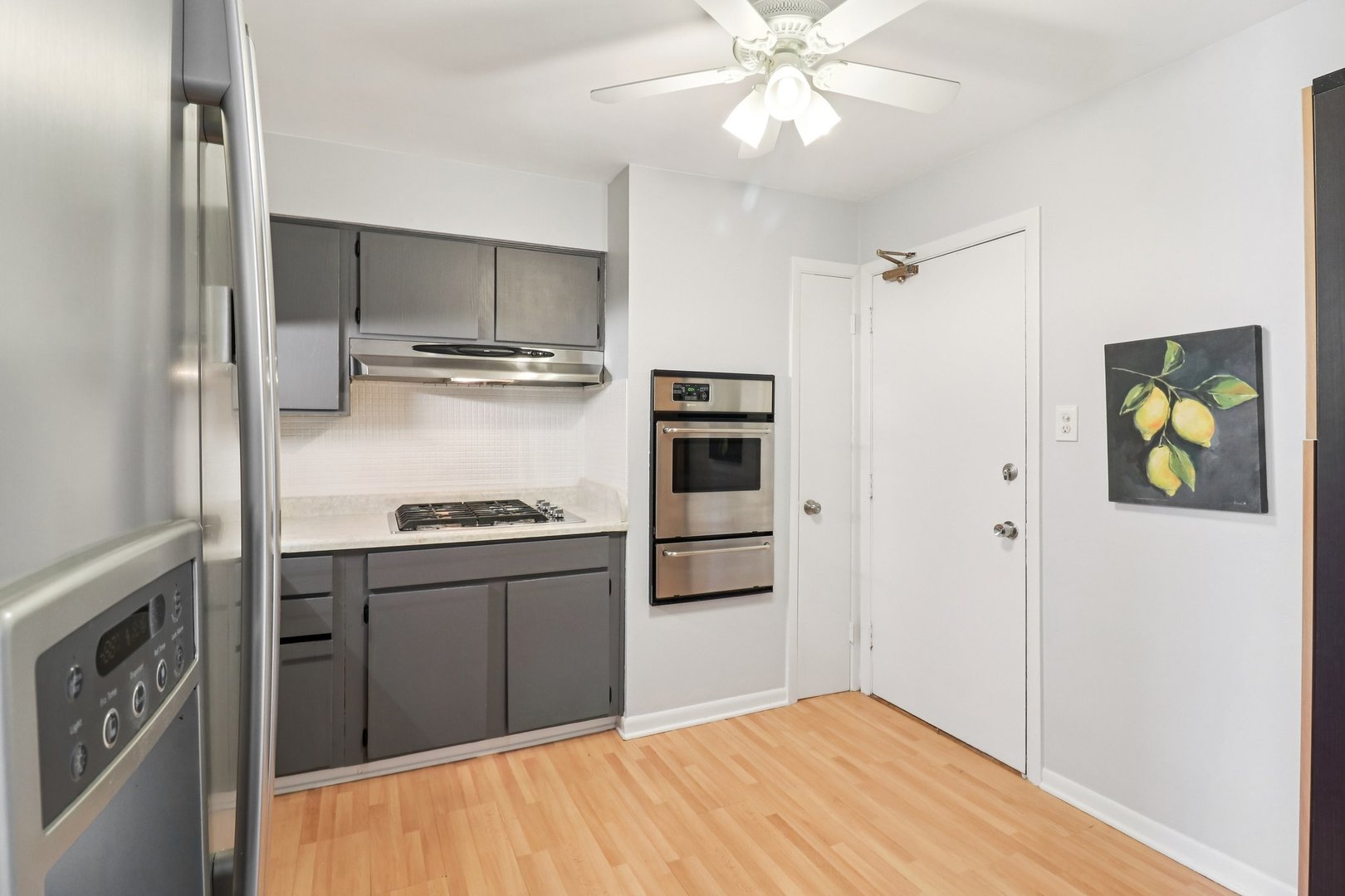 8872 Jody Lane, Unit 2E Des Plaines, IL 60016 - Photo 7 of 23