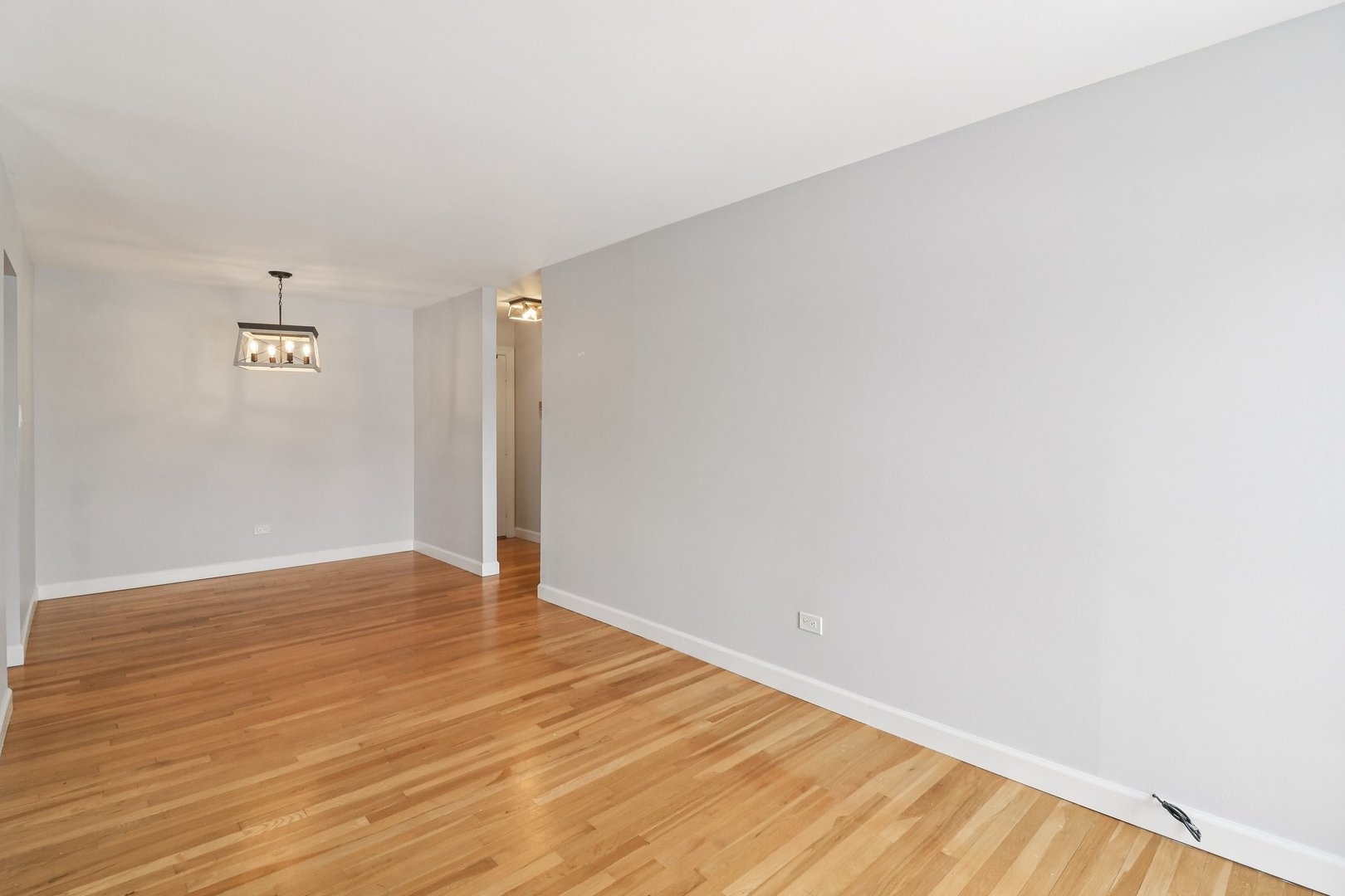 8872 Jody Lane, Unit 2E Des Plaines, IL 60016 - Photo 8 of 23