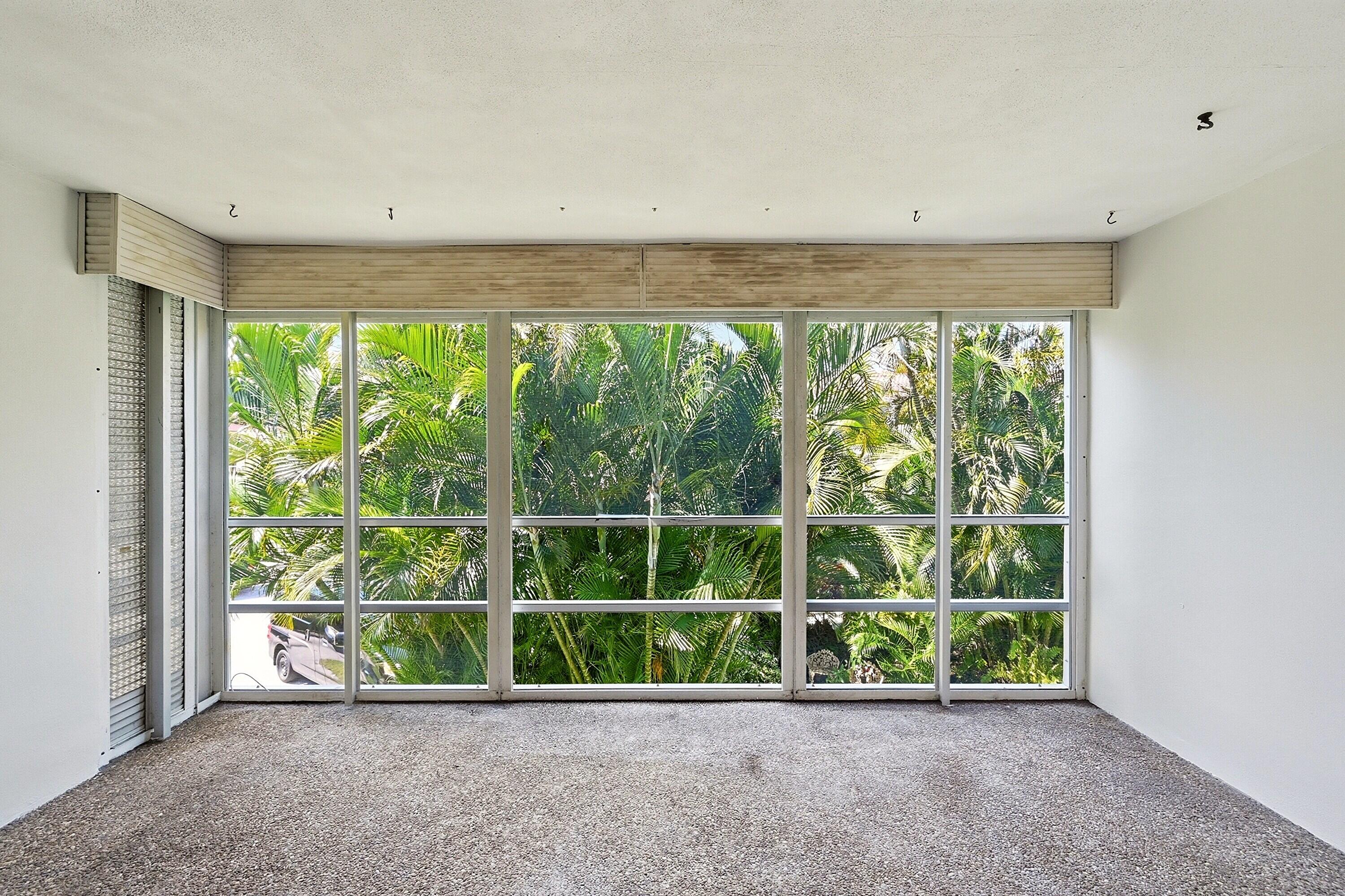 2160 Northeast 36th Street, Unit 37 Lighthouse Point, FL 33064 - Photo 22 of 32 Porch