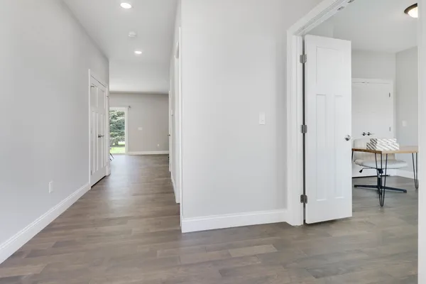$515,000 | 9 Brookstone Circle, Bloomington, IL 61704
