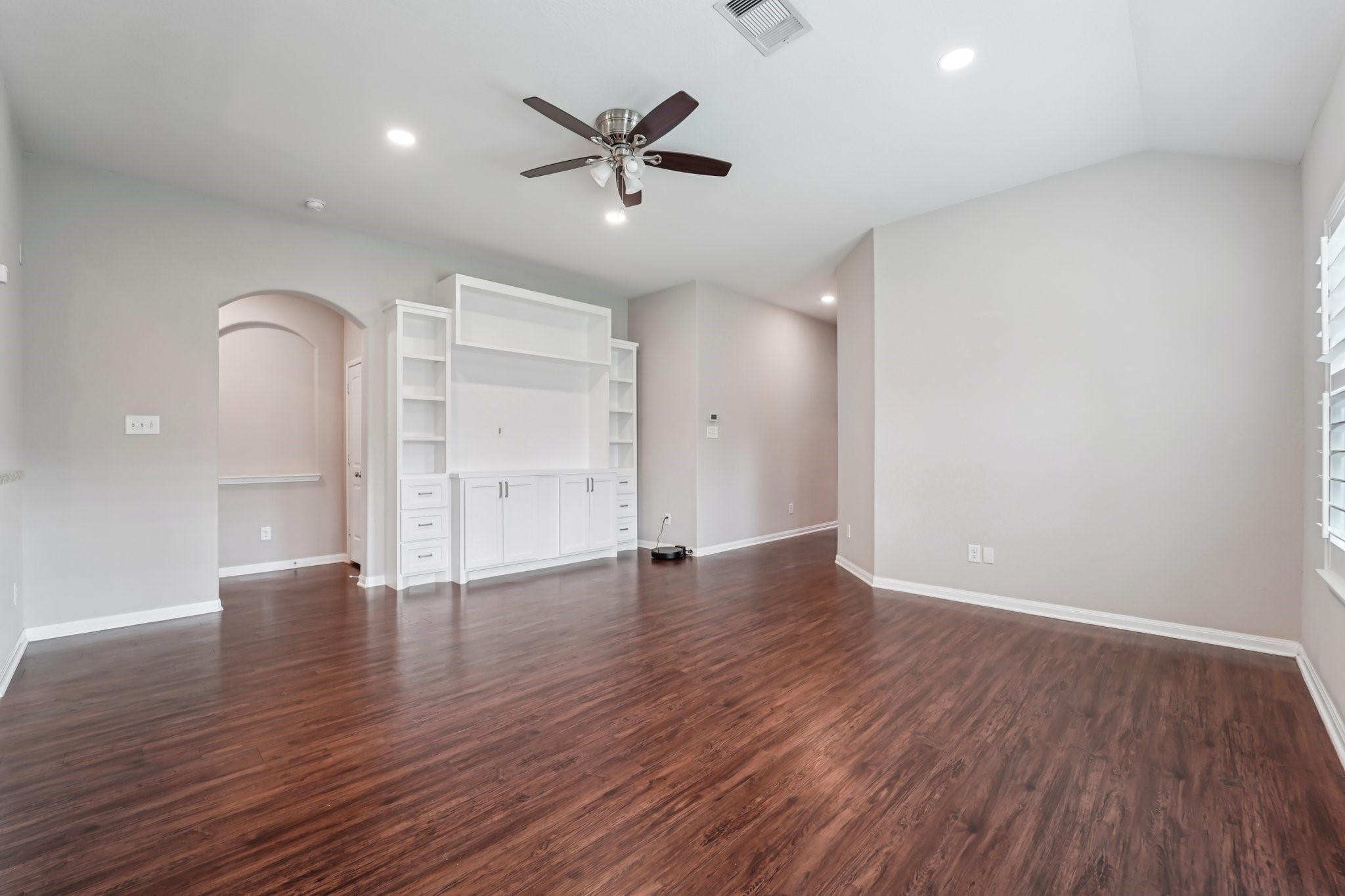 4542 Coues Deer Lane Conroe, TX 77303 - Photo 7 of 50