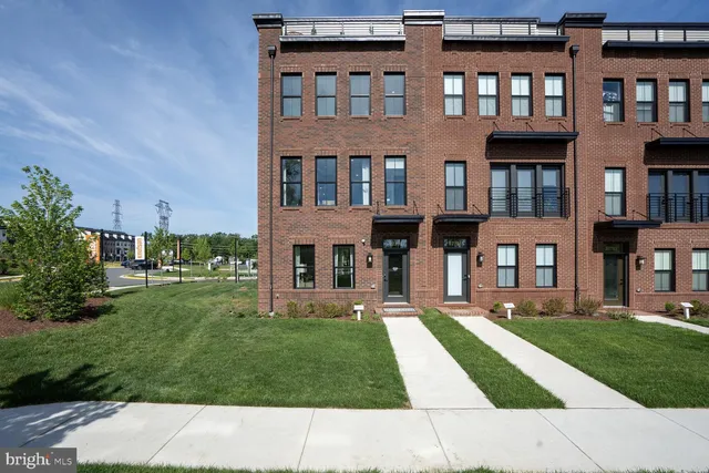 $885,380 | 42116 Hazel Grv Terrace, Ashburn, VA 20148