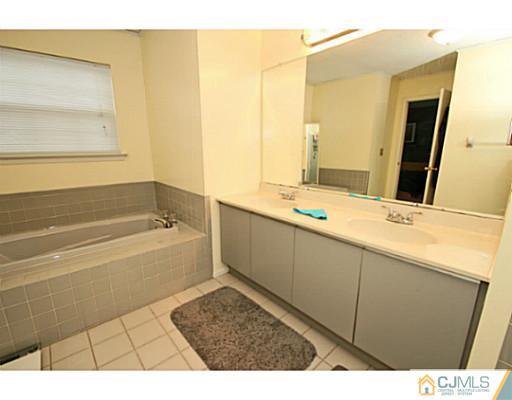 259 Nebula Road Piscataway, NJ 08854 - Photo 20 of 24 Gallery Image 20