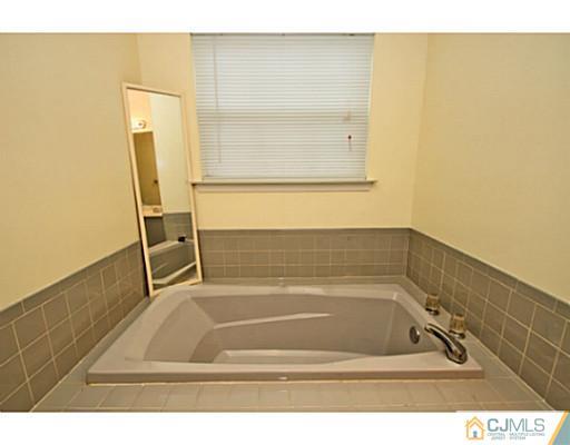 259 Nebula Road Piscataway, NJ 08854 - Photo 21 of 24 Gallery Image 21