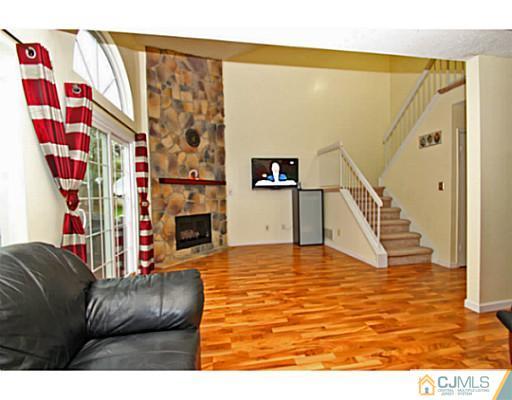 259 Nebula Road Piscataway, NJ 08854 - Photo 6 of 24 Gallery Image 6