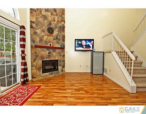 259 Nebula Road Piscataway, NJ 08854 - Photo 7 of 24 Gallery Image 7
