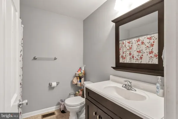 $325,000 | 31566 White Street, Laurel, DE 19956