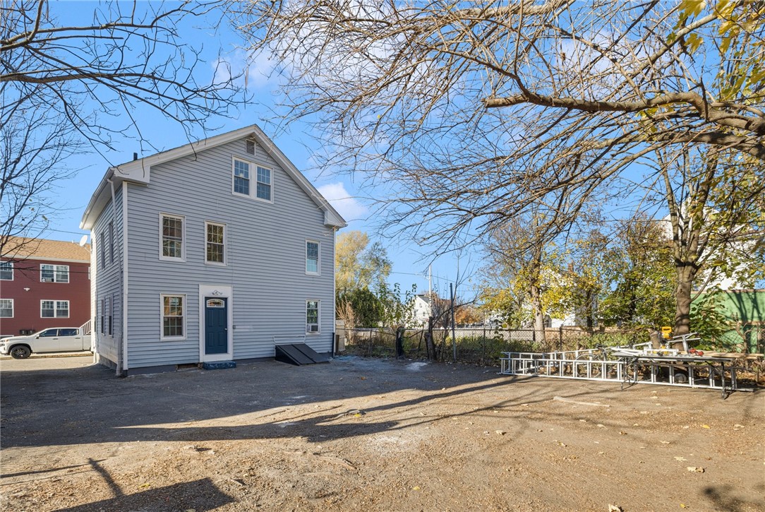 14 Madison Street Providence, RI 02907 - Photo 3 of 46