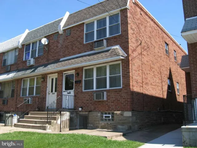 $1,300 | 553 Fanshawe Street, Philadelphia, PA 19111