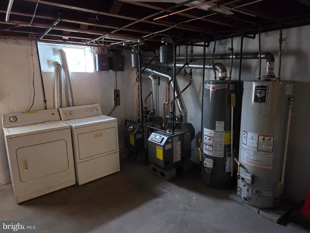 $1,300 | 553 Fanshawe Street, Philadelphia, PA 19111