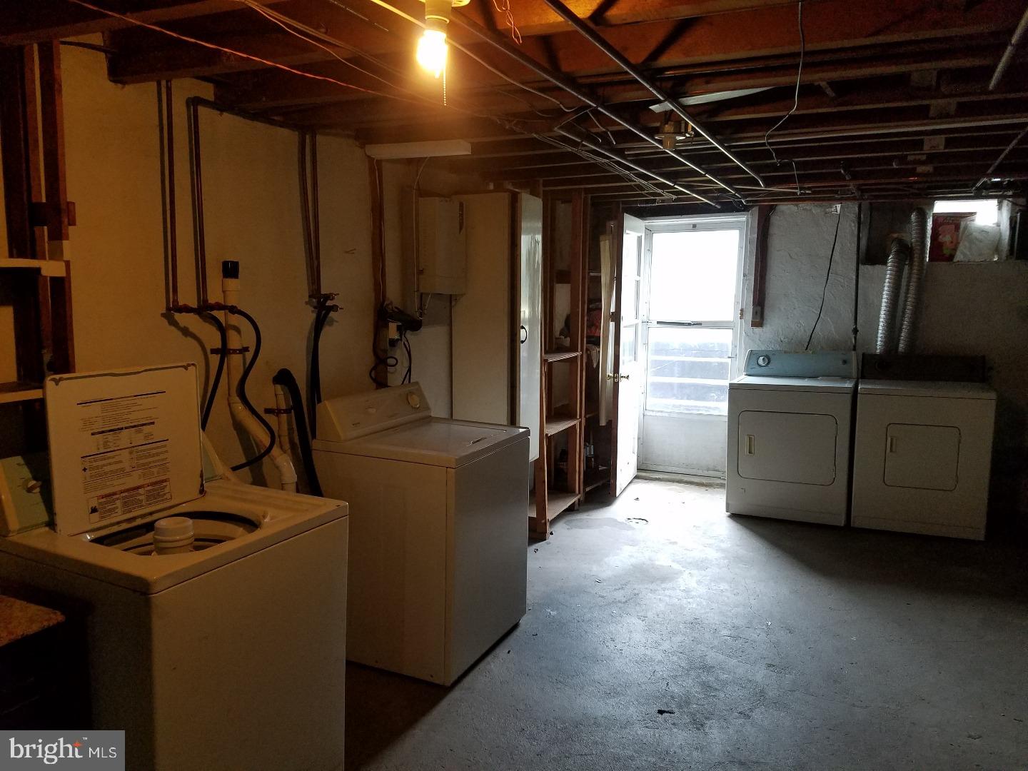 553 Fanshawe Street Philadelphia, PA 19111 - Photo 8 of 22