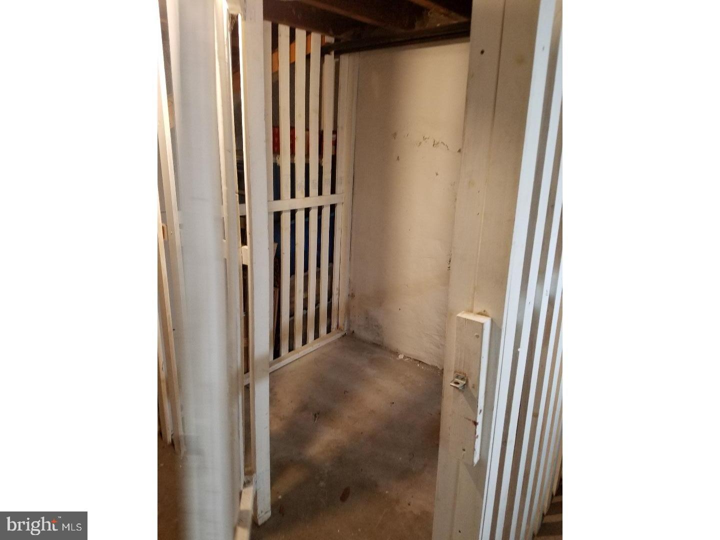 553 Fanshawe Street Philadelphia, PA 19111 - Photo 9 of 22