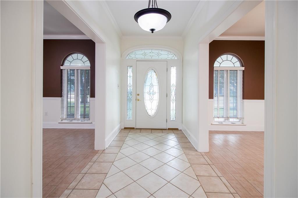 108 Lake Ridge Drive Laplace, LA 70068 - Photo 6 of 36