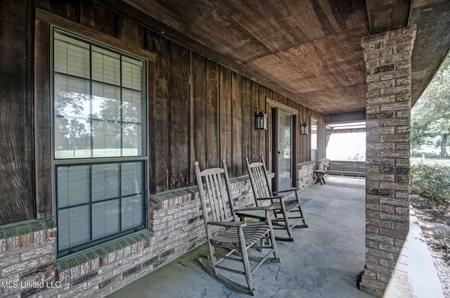 $595,000 | 1229 Holly Bush Road, Brandon, MS 39047