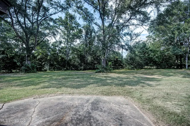 $595,000 | 1229 Holly Bush Road, Brandon, MS 39047