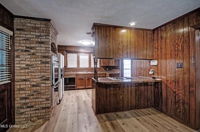 $595,000 | 1229 Holly Bush Road, Brandon, MS 39047