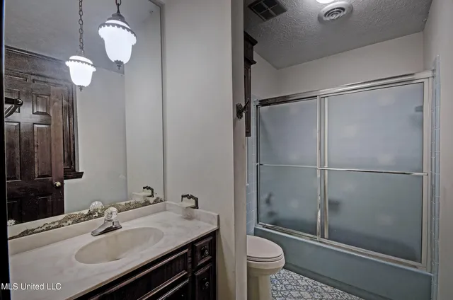 $595,000 | 1229 Holly Bush Road, Brandon, MS 39047