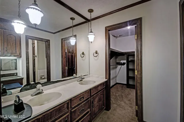 $595,000 | 1229 Holly Bush Road, Brandon, MS 39047