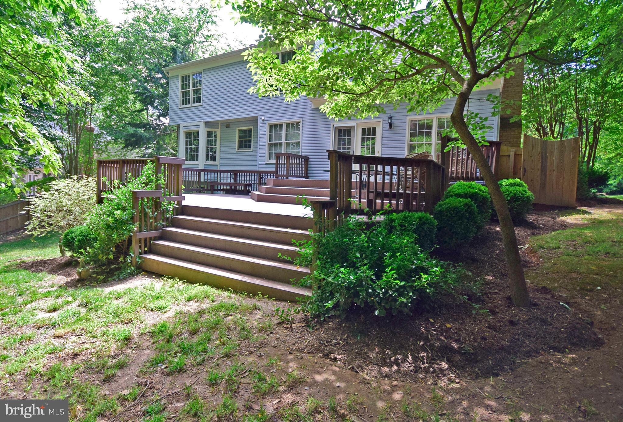 9 Charleston Court Stafford, VA 22554 - Photo 30 of 30 a view of a house with backyard and sitting area