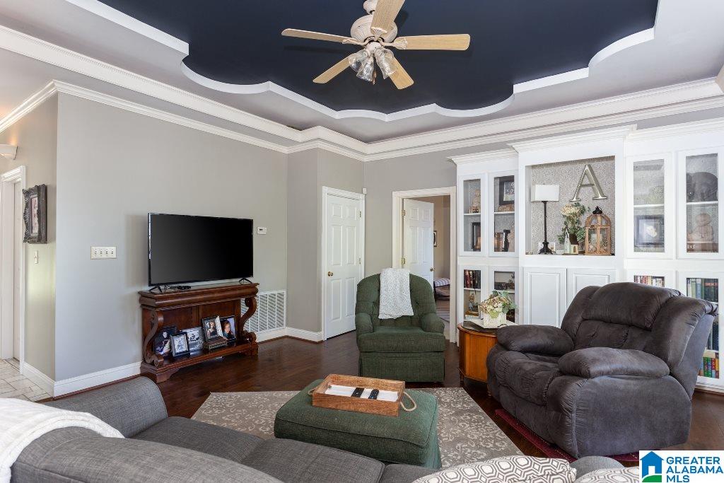 697 Ridgeway Circle Talladega, AL 35160 - Photo 10 of 44