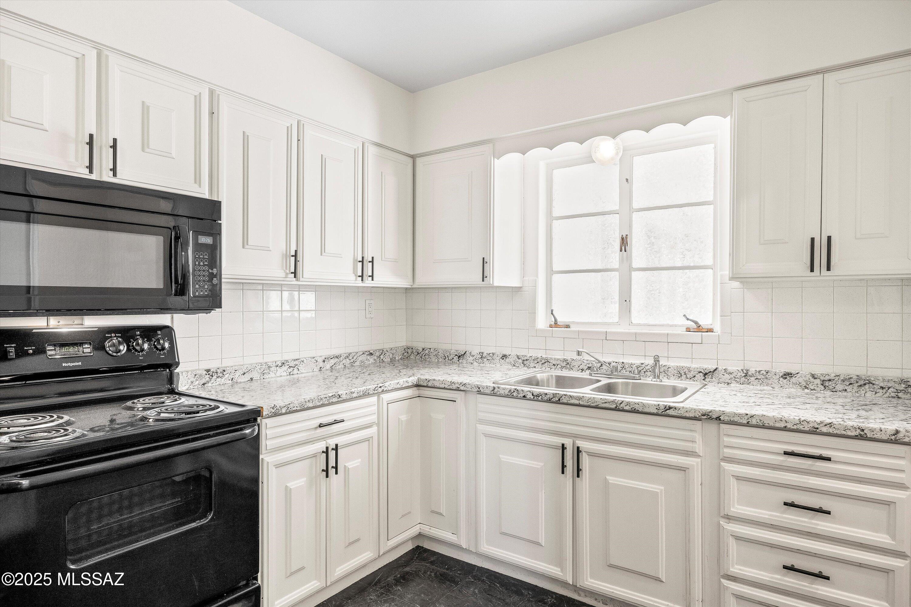 1232 North Swan Road Tucson, AZ 85712 - Photo 8 of 24 Gallery Image 8