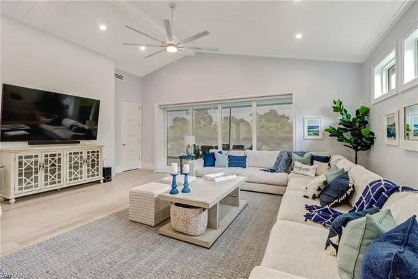 $10,000 | 5130 Alpha Court, Naples, FL 34105