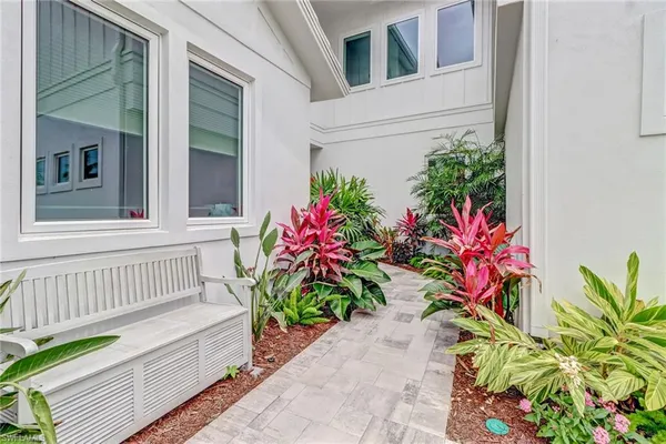 $10,000 | 5130 Alpha Court, Naples, FL 34105