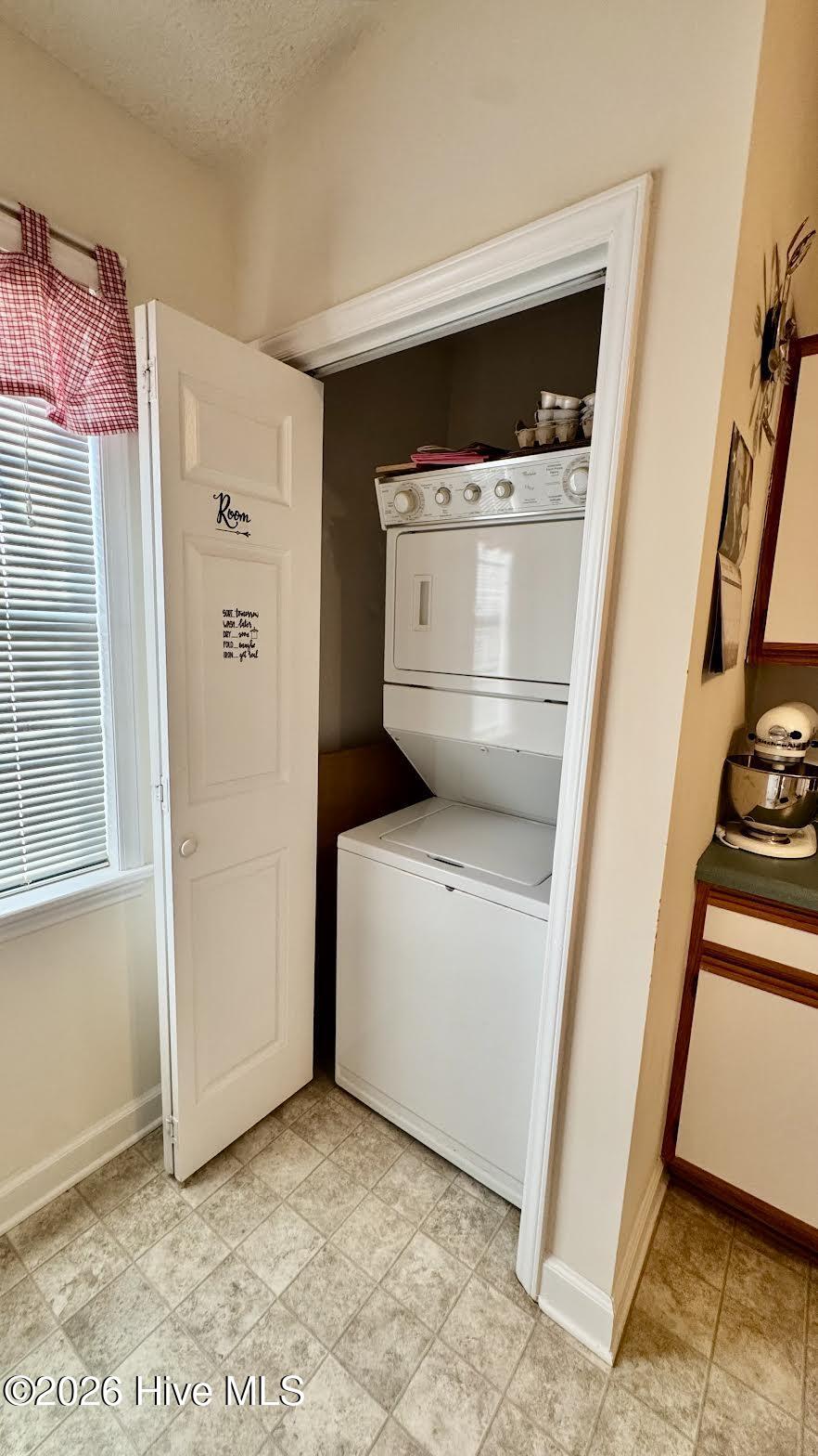 601 Peletier Loop Road, Unit J 57 Peletier, NC 28584 - Photo 5 of 14 0-3