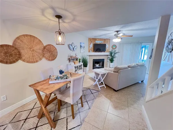 $2,195 | 6721 121st Avenue, Unit E, Largo, FL 33773