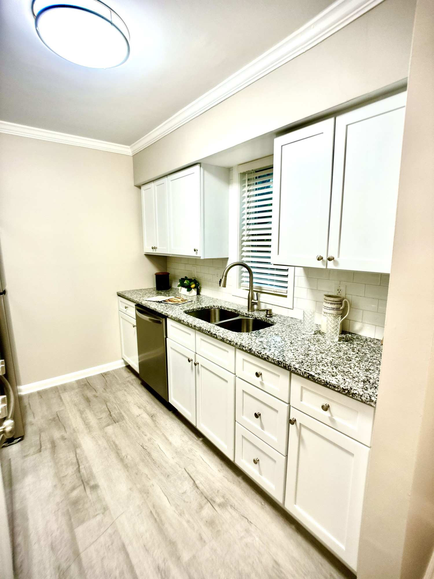 220 Bladen Street Raleigh, NC 27601 - Photo 14 of 21 TMEVE4983.JPG