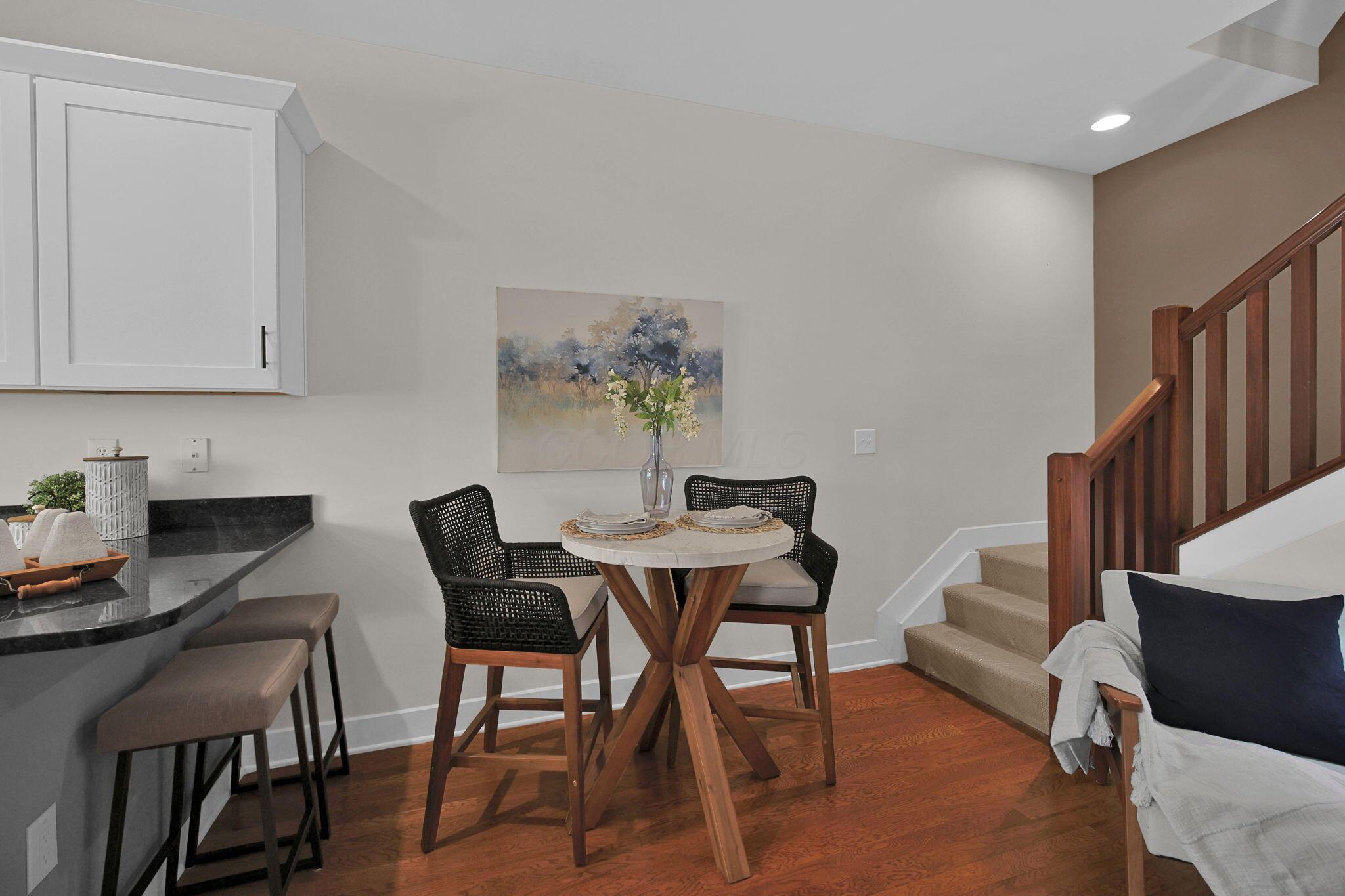 1096 Perry Street, Unit B Columbus, OH 43201 - Photo 16 of 33 4-web-or-mls-1096-perry-st-b
