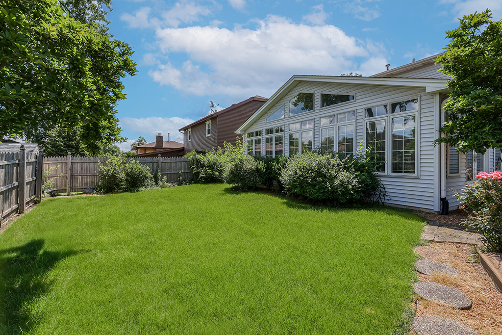 403 Sara Avenue Lemont, IL 60439 - Photo 6 of 27