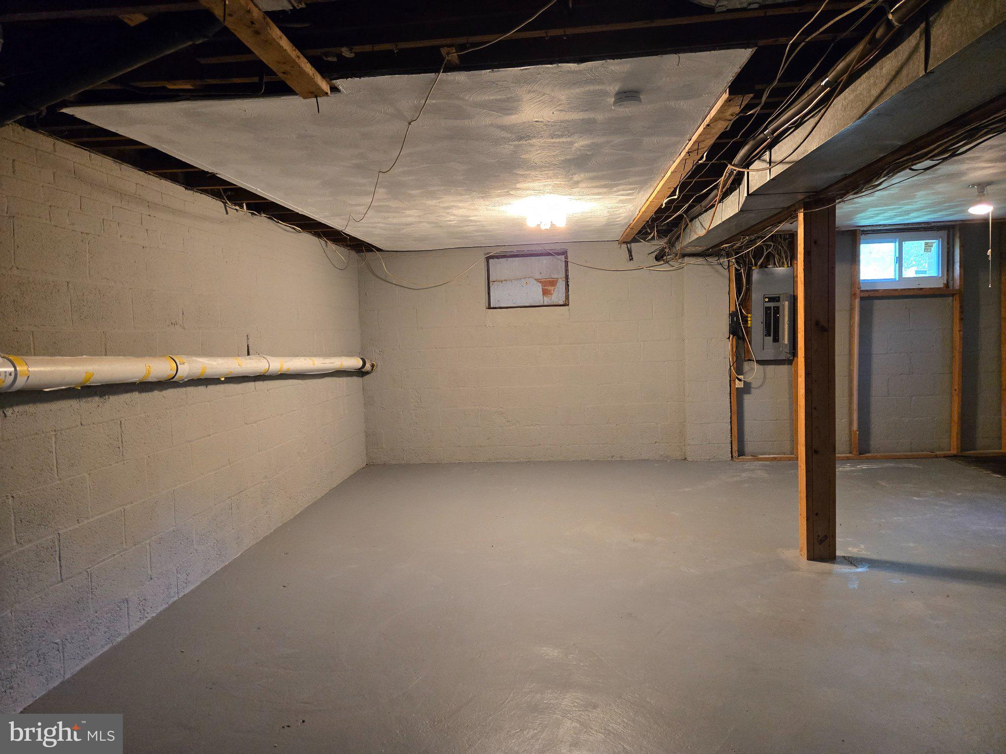 15451 Thompson Road Silver Spring, MD 20905 - Photo 13 of 15 Gallery Image 13