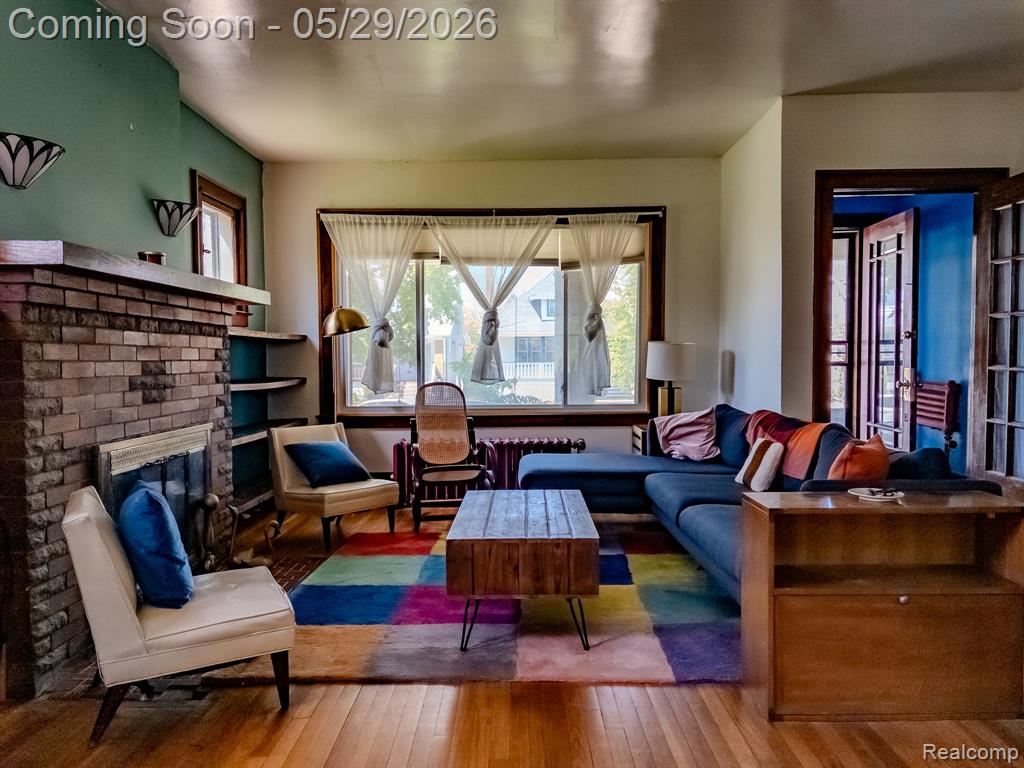 3010 Fischer Street Detroit, MI 48214 - Photo 7 of 36