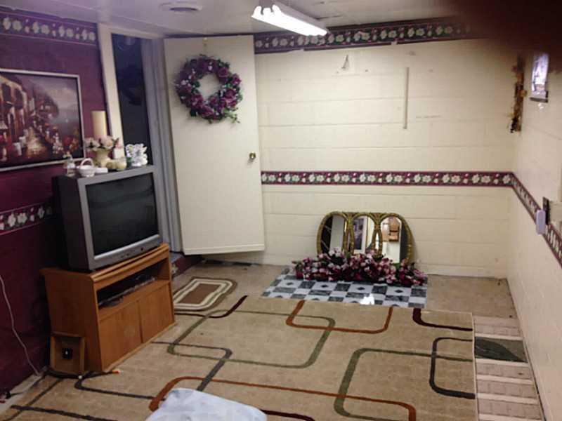 23 Fishpot Road Fredericktown, PA 15368 - Photo 8 of 14 Bedroom.