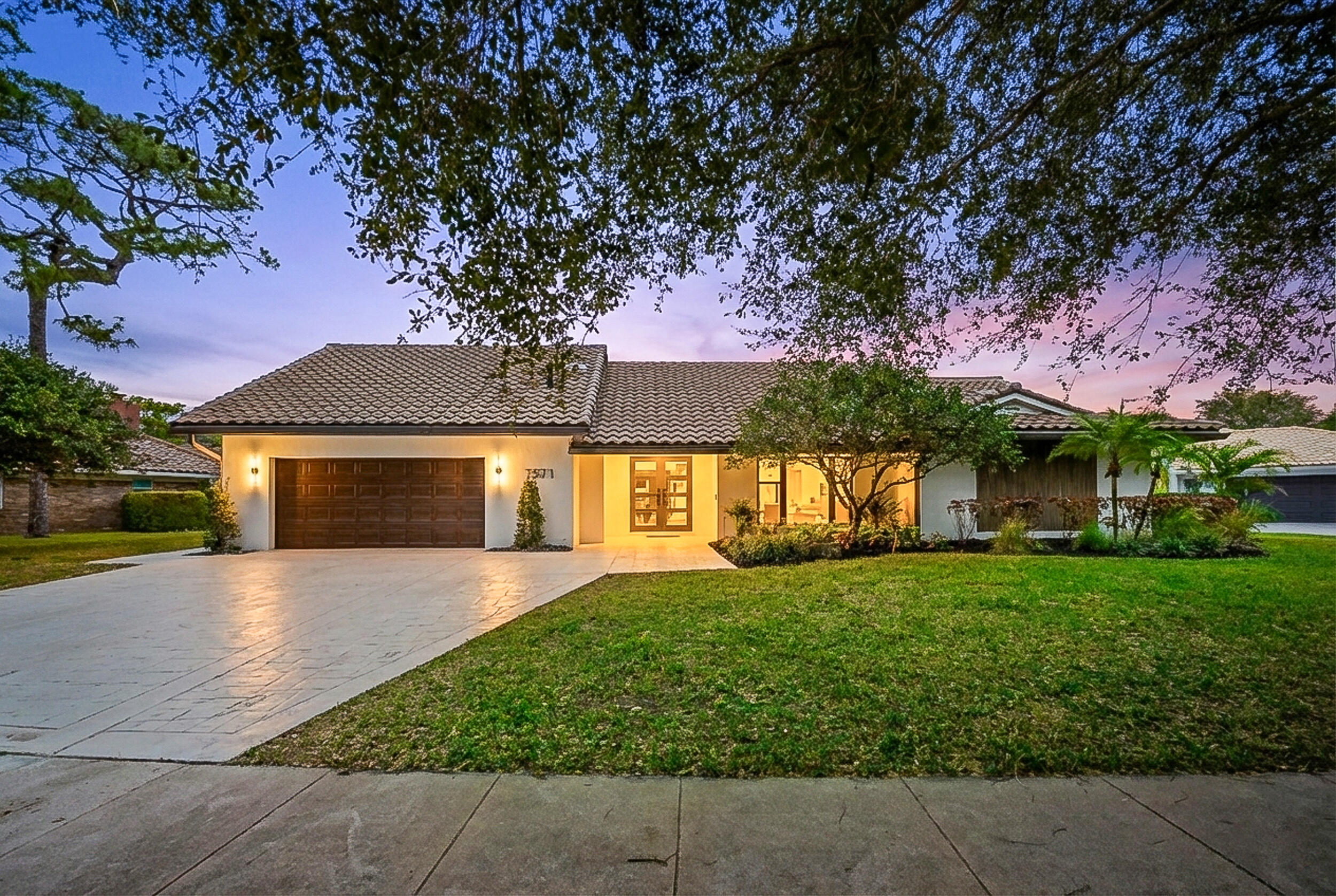 7571 Estrella Circle Boca Raton, FL 33433 - Photo 3 of 65 Front Night