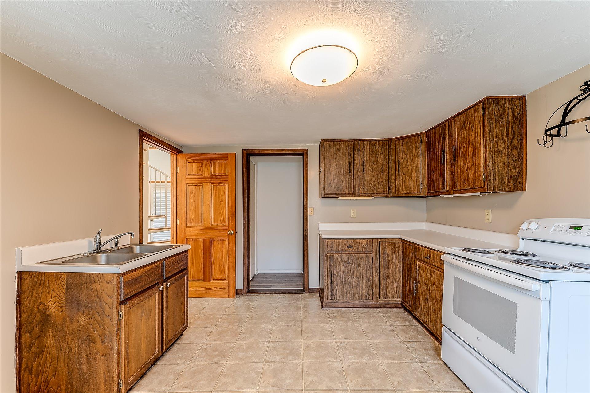 3711 Azalea Road Roanoke, VA 24014 - Photo 14 of 36 14-DSC00251_2_3_4_5