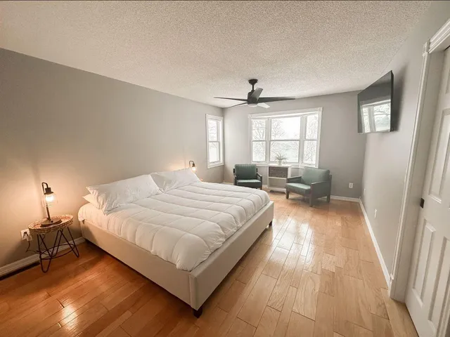 $850,000 | 20 Lake Avenue, Madison Lake, MN 56063