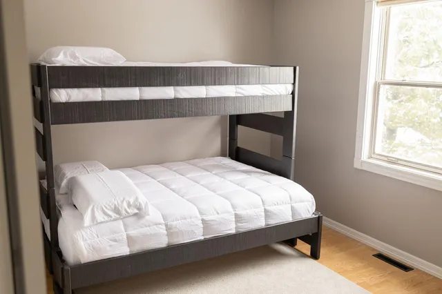 $850,000 | 20 Lake Avenue, Madison Lake, MN 56063