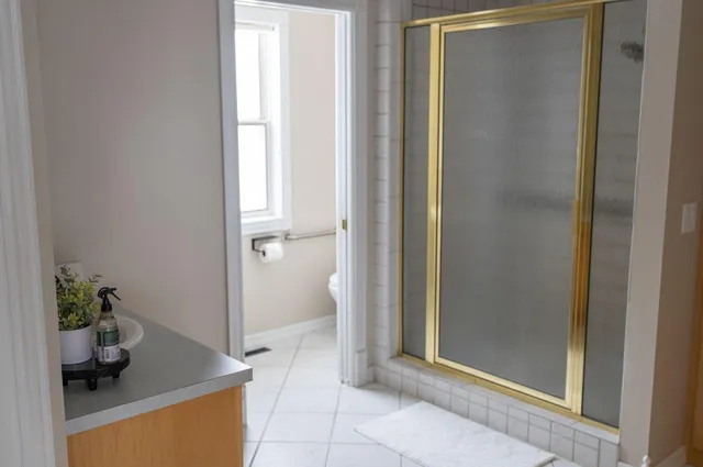 $850,000 | 20 Lake Avenue, Madison Lake, MN 56063