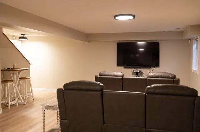 $850,000 | 20 Lake Avenue, Madison Lake, MN 56063