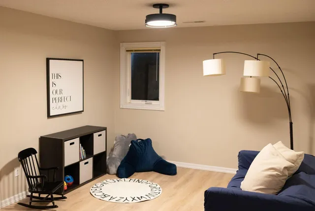 $850,000 | 20 Lake Avenue, Madison Lake, MN 56063