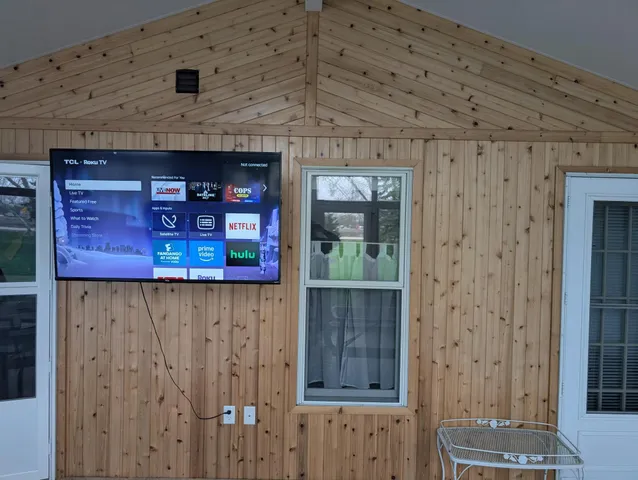 $850,000 | 20 Lake Avenue, Madison Lake, MN 56063