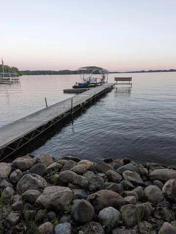 $850,000 | 20 Lake Avenue, Madison Lake, MN 56063